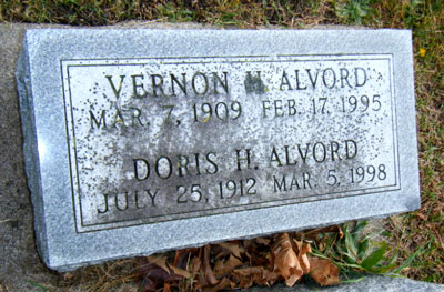 Vernon & Doris Alvord, Mitchellville Cemetery